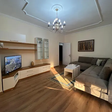 Center Apartman