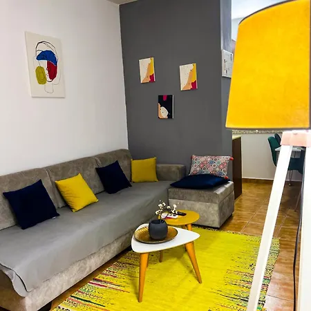 Center Apartman *